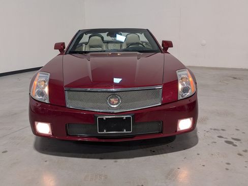 Used 2006 Cadillac XLR V RWD image 24