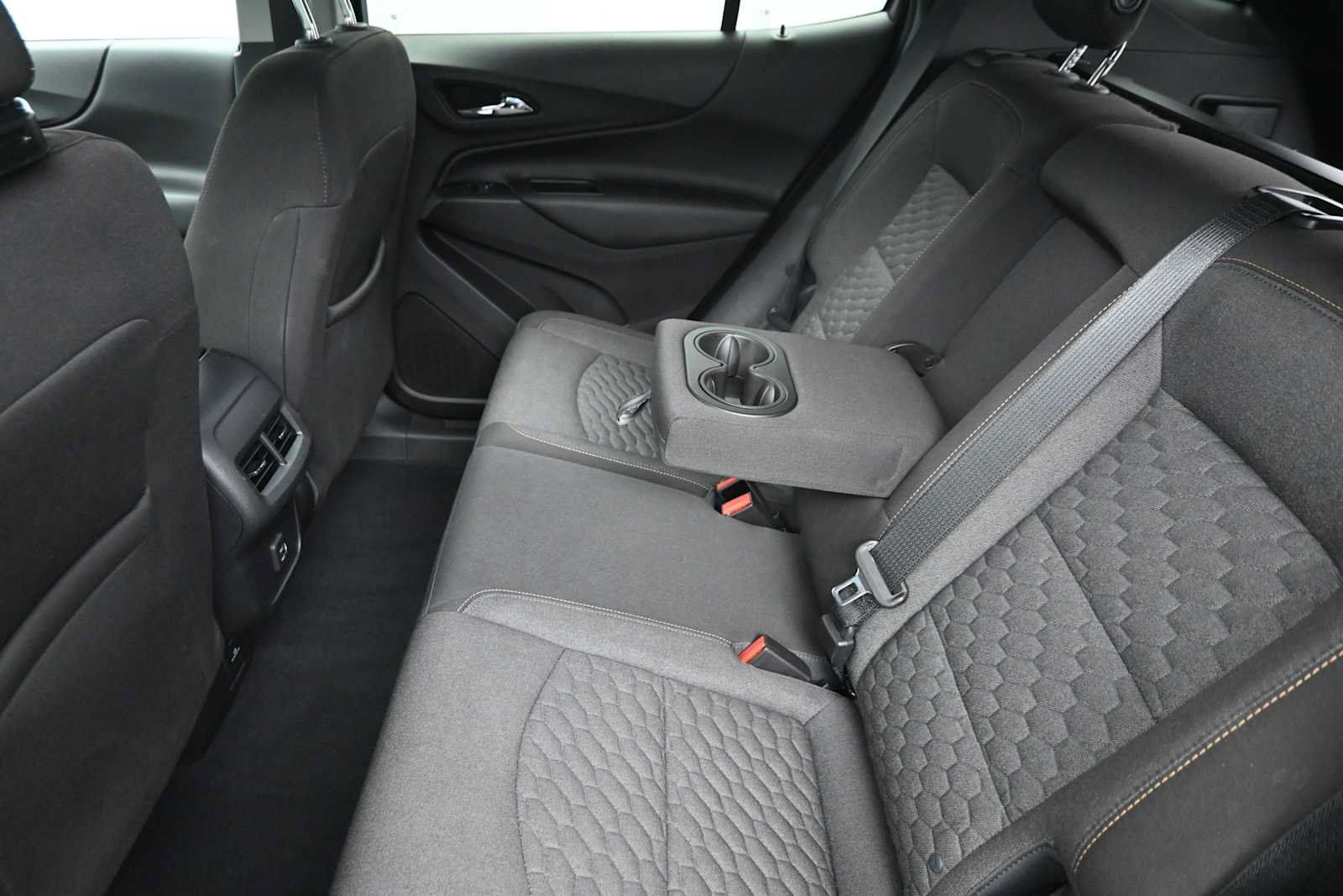 Used 2019 Chevrolet Equinox LT w/ Sun & Navigation Package AWD/4WD image 9