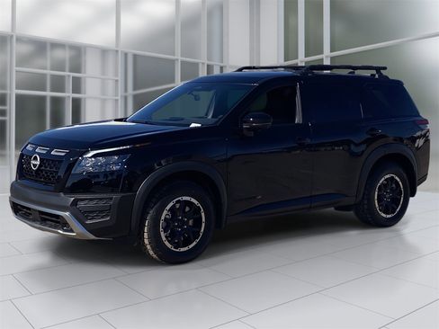 New 2025 Nissan Pathfinder Rock Creek image 2