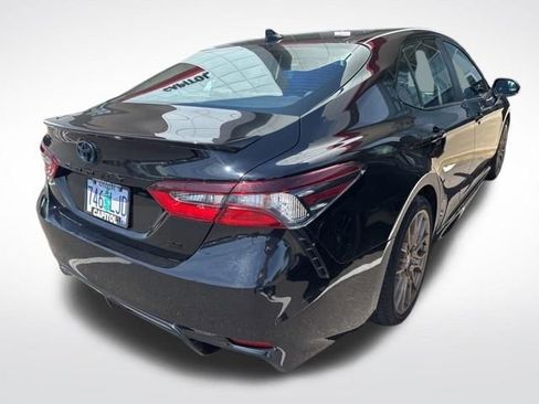 Used 2024 Toyota Camry SE w/ Convenience Package FWD image 6