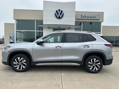 New 2025 Volkswagen Tiguan S image 1