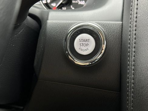 Used 2024 Nissan Armada SV image 26