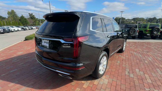 Used 2024 Cadillac XT6 Luxury FWD image 2