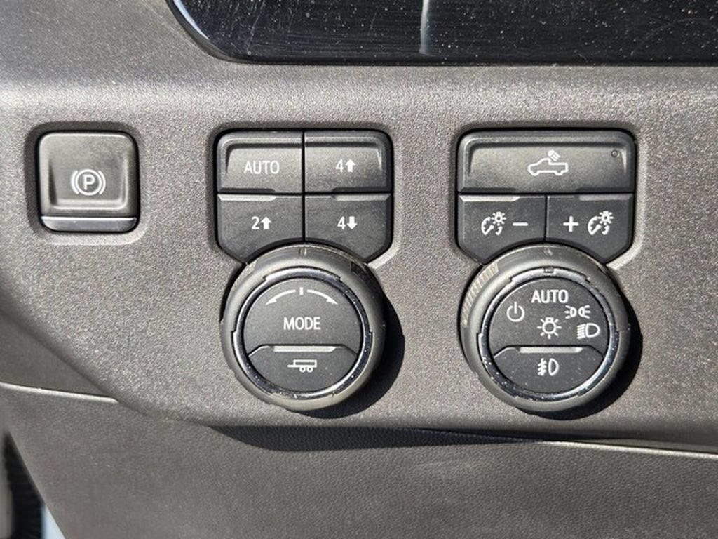 Used 2023 Chevrolet Silverado 1500 LT Trail Boss w/ Protection Package AWD/4WD image 28