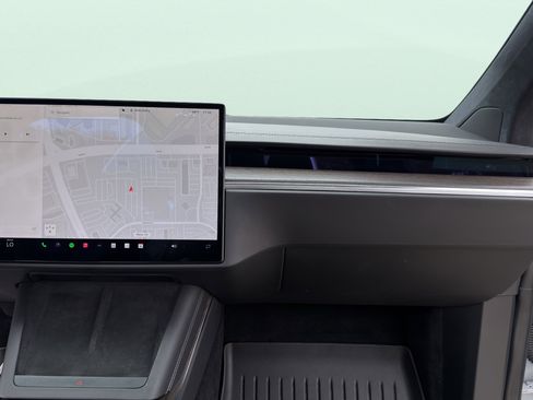 Used 2023 Tesla Model X image 68