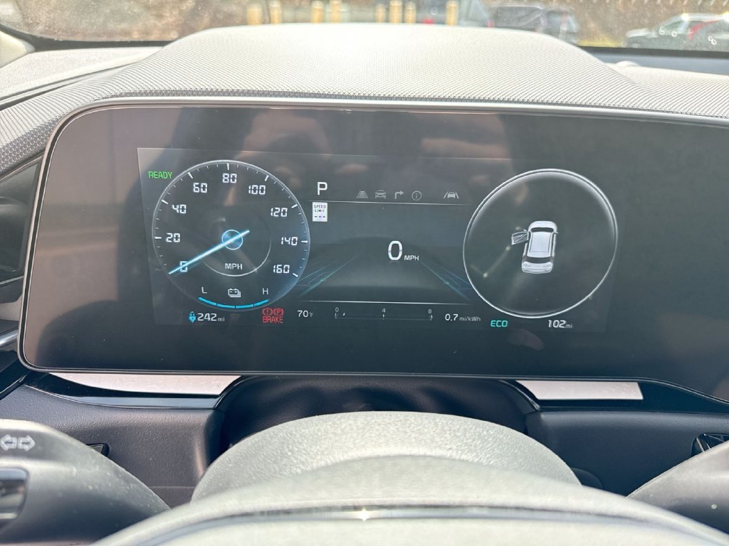Used 2025 Kia Niro Wave w/ Wave Preserve Package FWD image 17