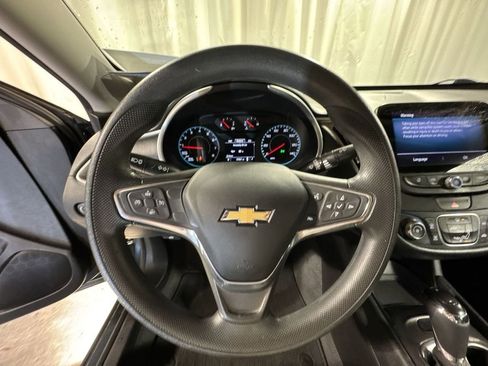 Used 2019 Chevrolet Malibu LS image 23