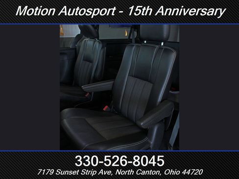Used 2015 Chrysler Town & Country S w/ Driver Convenience Group FWD image 38