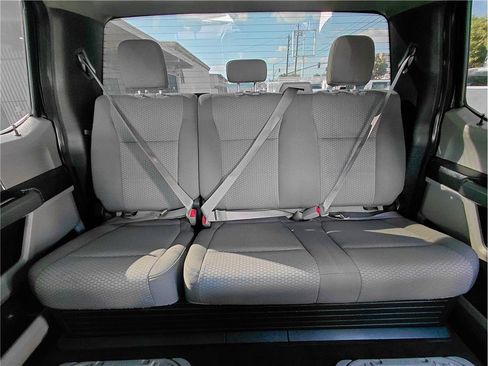 Used 2017 Ford F250 XLT w/ XLT Premium Package image 9