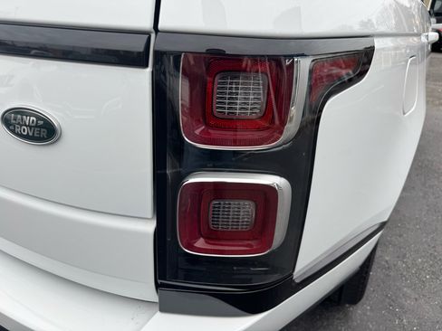 Used 2022 Land Rover Range Rover Westminster Edition image 31