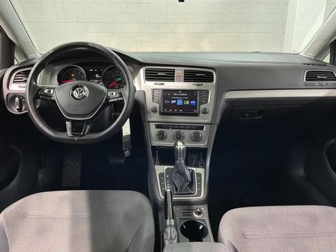 Used 2016 Volkswagen Golf S FWD image 6