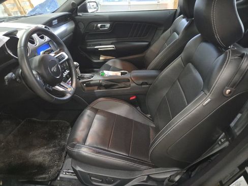 Used 2022 Ford Mustang Premium image 6