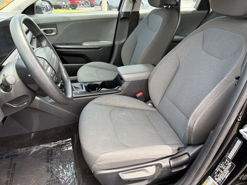 Used 2025 Kia K4 FWD image 18