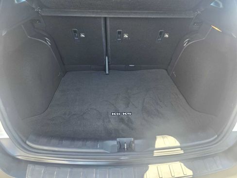 Used 2020 Nissan Kicks SR w/ SR Premium Package FWD image 14