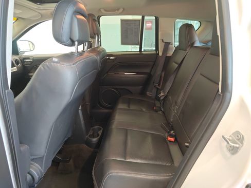 Used 2016 Jeep Compass High Altitude AWD/4WD image 13