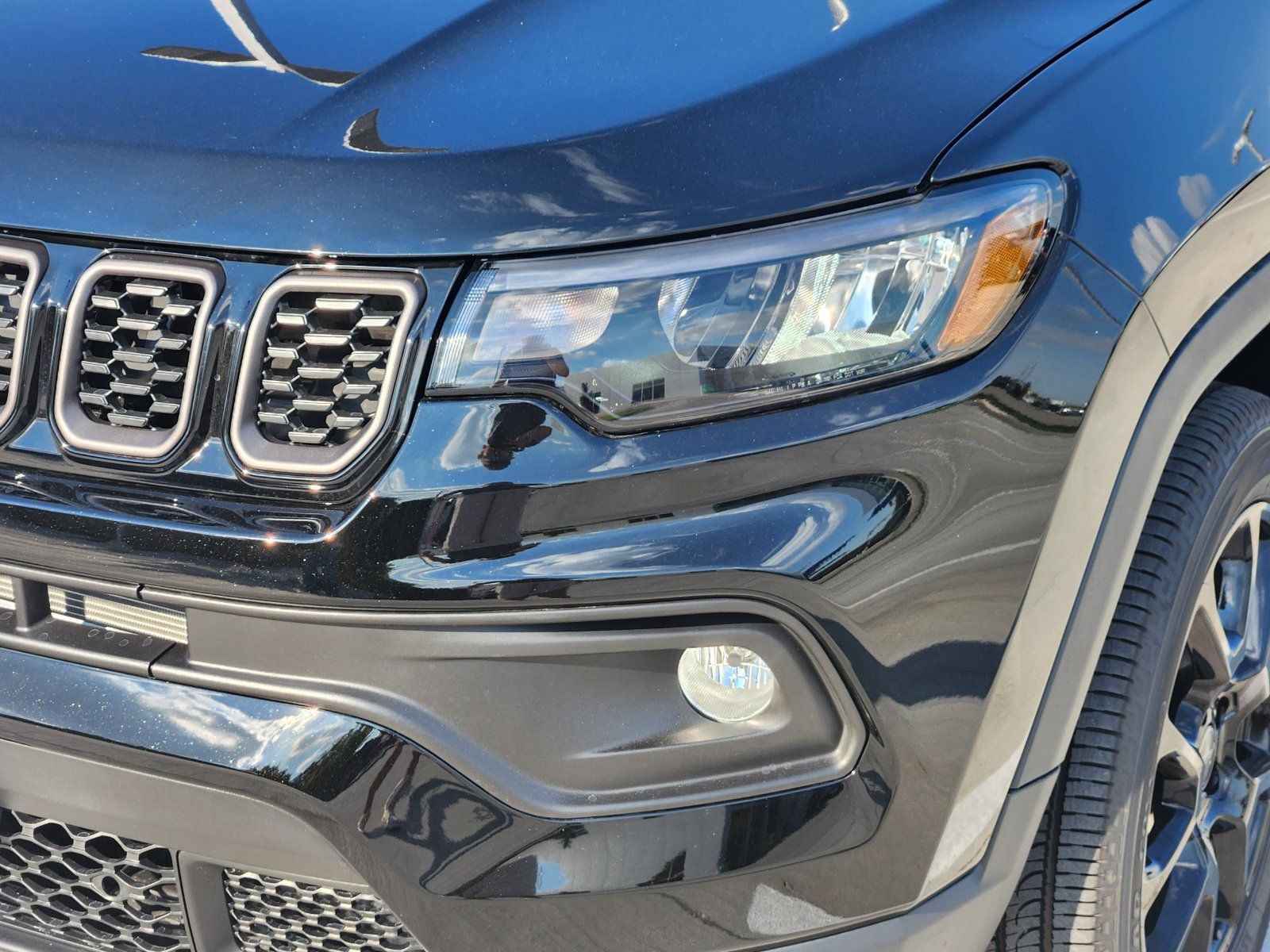 New 2026 Jeep Compass Latitude AWD/4WD image 9