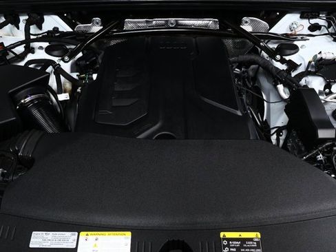 Certified 2025 Audi Q5 Premium w/ Convenience Package image 34