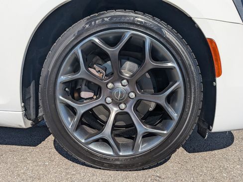 Used 2020 Chrysler 300 S image 13