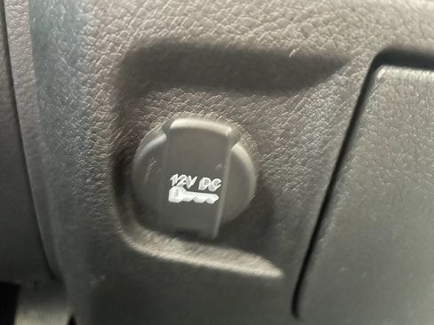 Used 2019 RAM 1500 Express w/ Express Value Package AWD/4WD image 13