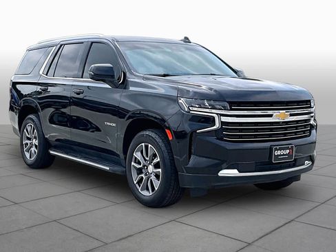 Used 2024 Chevrolet Tahoe LT w/ Luxury Package RWD image 3