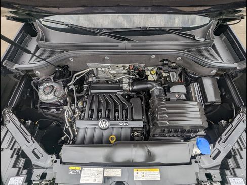 Used 2023 Volkswagen Atlas Cross Sport SE image 18