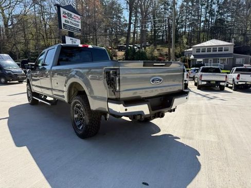 Used 2019 Ford F350 Lariat w/ Lariat Ultimate Package AWD/4WD image 6