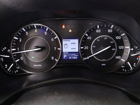 Used 2019 Nissan Armada Platinum w/ Captain's Chairs Package image 4