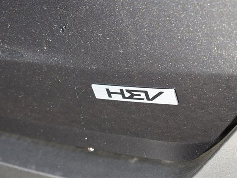 New 2026 Kia Carnival EX image 17