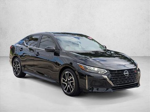 Certified 2025 Nissan Sentra SR w/ SR Premium Package FWD image 3