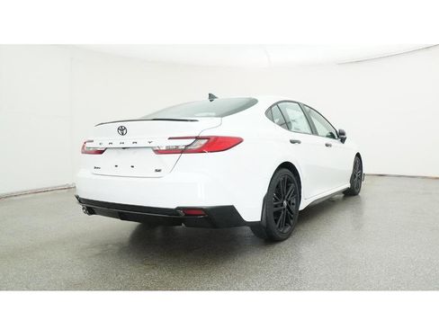 New 2026 Toyota Camry Hybrid image 24