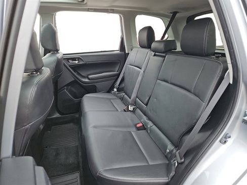 Used 2015 Subaru Forester 2.5i Limited image 39