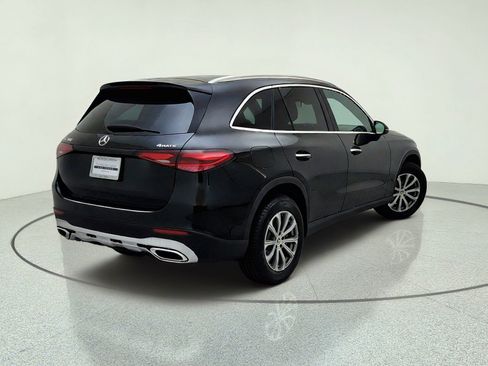 Certified 2026 Mercedes-Benz GLC 300 4MATIC image 9