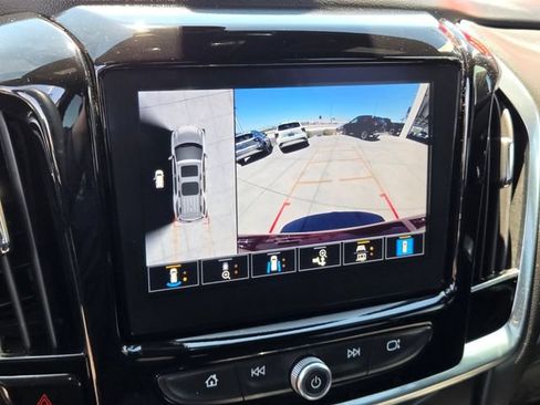 Certified 2023 Chevrolet Traverse RS FWD image 22