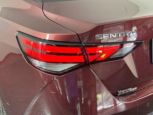 Used 2023 Nissan Sentra SV FWD image 36