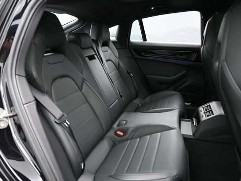 Certified 2025 Porsche Panamera 4 AWD/4WD image 26