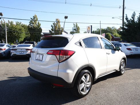 Used 2019 Honda HR-V EX image 6