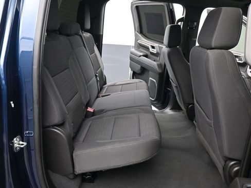 Used 2023 Chevrolet Silverado 1500 LT image 2