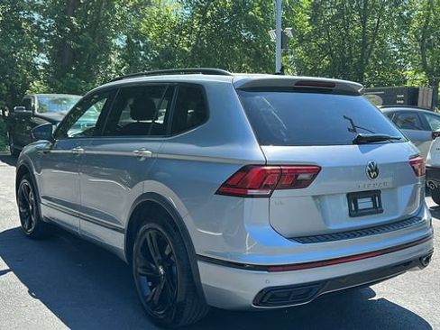 Used 2024 Volkswagen Tiguan SE R-Line AWD/4WD image 7