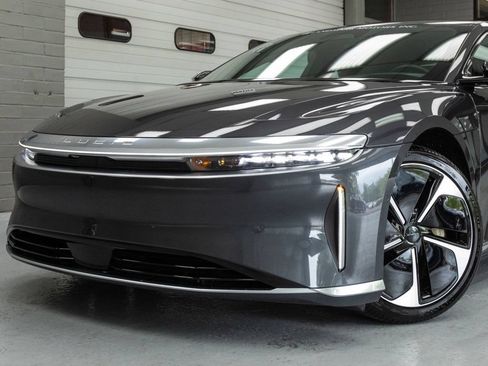 Used 2024 Lucid Air Touring AWD/4WD image 13