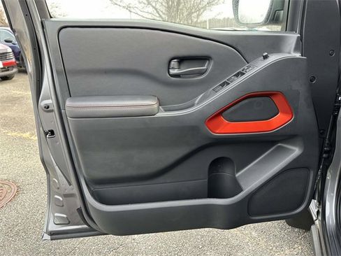 New 2026 Nissan Frontier PRO-4X w/ Pro-4x Convenience Package image 14