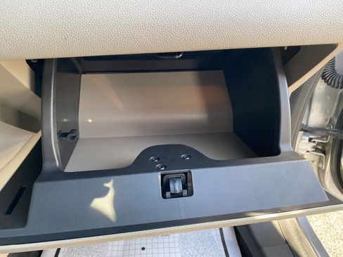 Used 2015 Ford Fiesta SE w/ Exterior Protection Package image 32