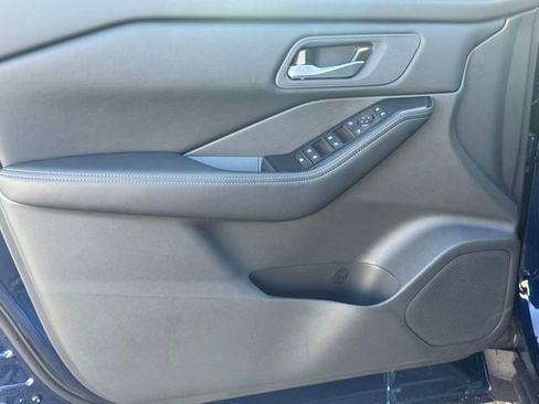 Used 2026 Nissan Rogue SV w/ Cold Weather Package image 15