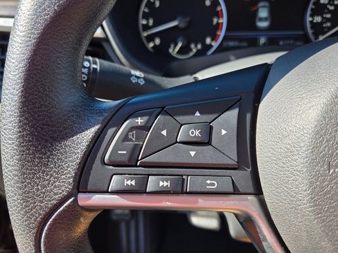 Used 2023 Nissan Altima 2.5 SV FWD image 25