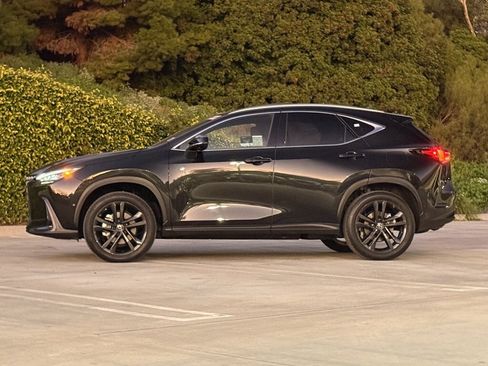 Certified 2025 Lexus NX 450h+ AWD w/ Luxury Package image 7