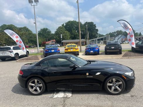 Used 2009 BMW Z4 sDrive30i RWD image 3
