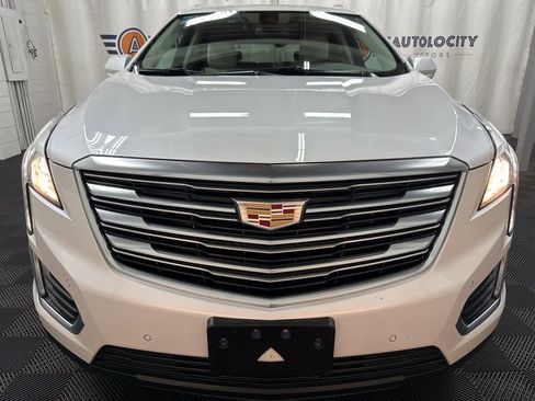 Used 2017 Cadillac XT5 Luxury w/ Driver Awareness Package image 3