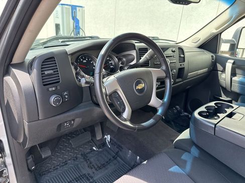 Used 2010 Chevrolet Silverado 2500 LT w/ Exterior Plus Package AWD/4WD image 14