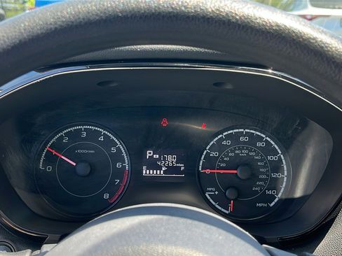 Used 2018 Subaru Crosstrek 2.0i AWD/4WD image 14