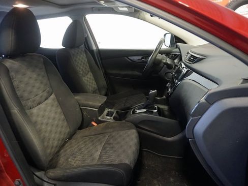 Used 2019 Nissan Rogue Sport SV image 17