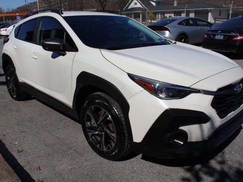 Used 2024 Subaru Crosstrek 2.0i Premium AWD/4WD image 5